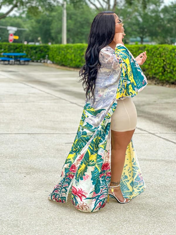 LUXURIOUS QUEEN KIMONO DRESS