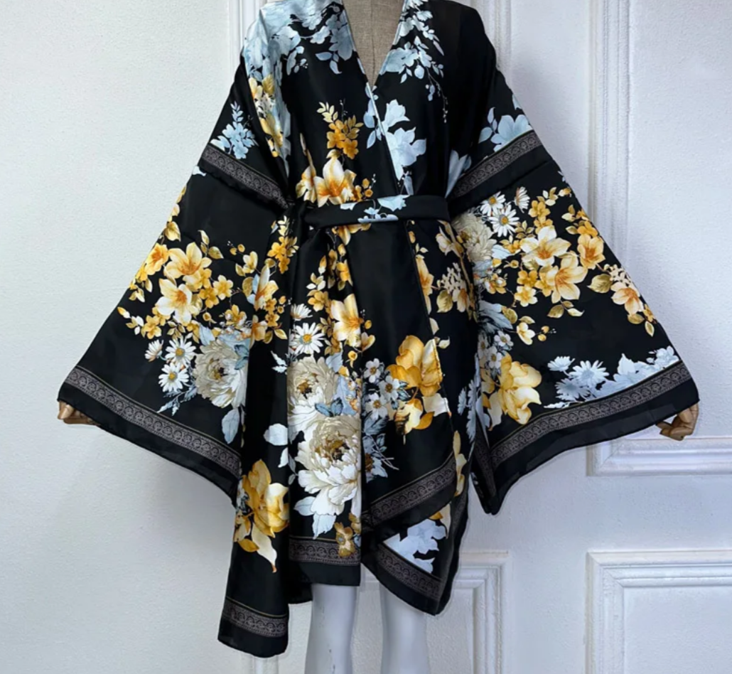 NEW PRINTS SHORT LENGTH KIMONO DRESSES