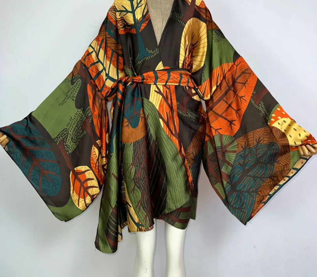 NEW PRINTS SHORT LENGTH KIMONO DRESSES