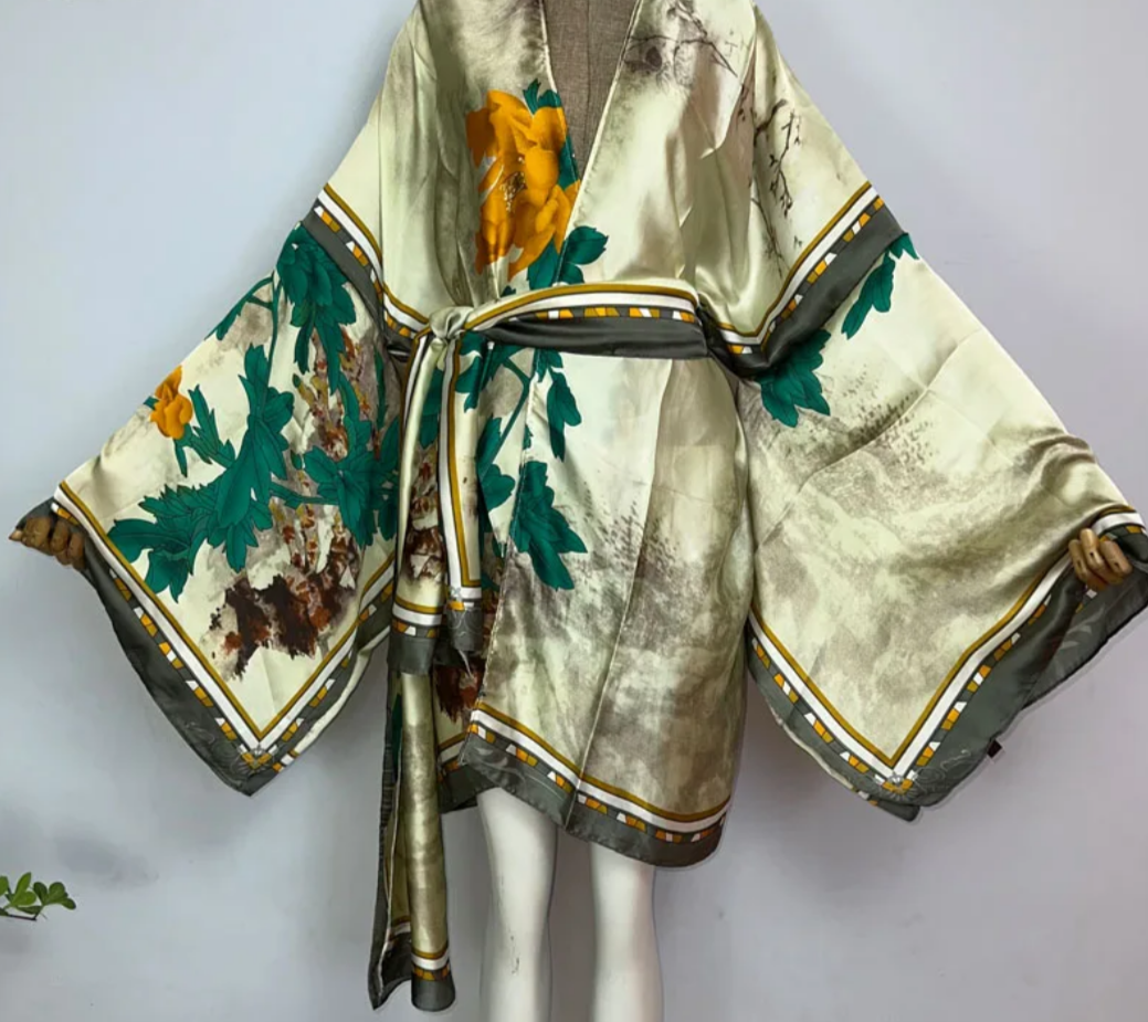 NEW PRINTS SHORT LENGTH KIMONO DRESSES