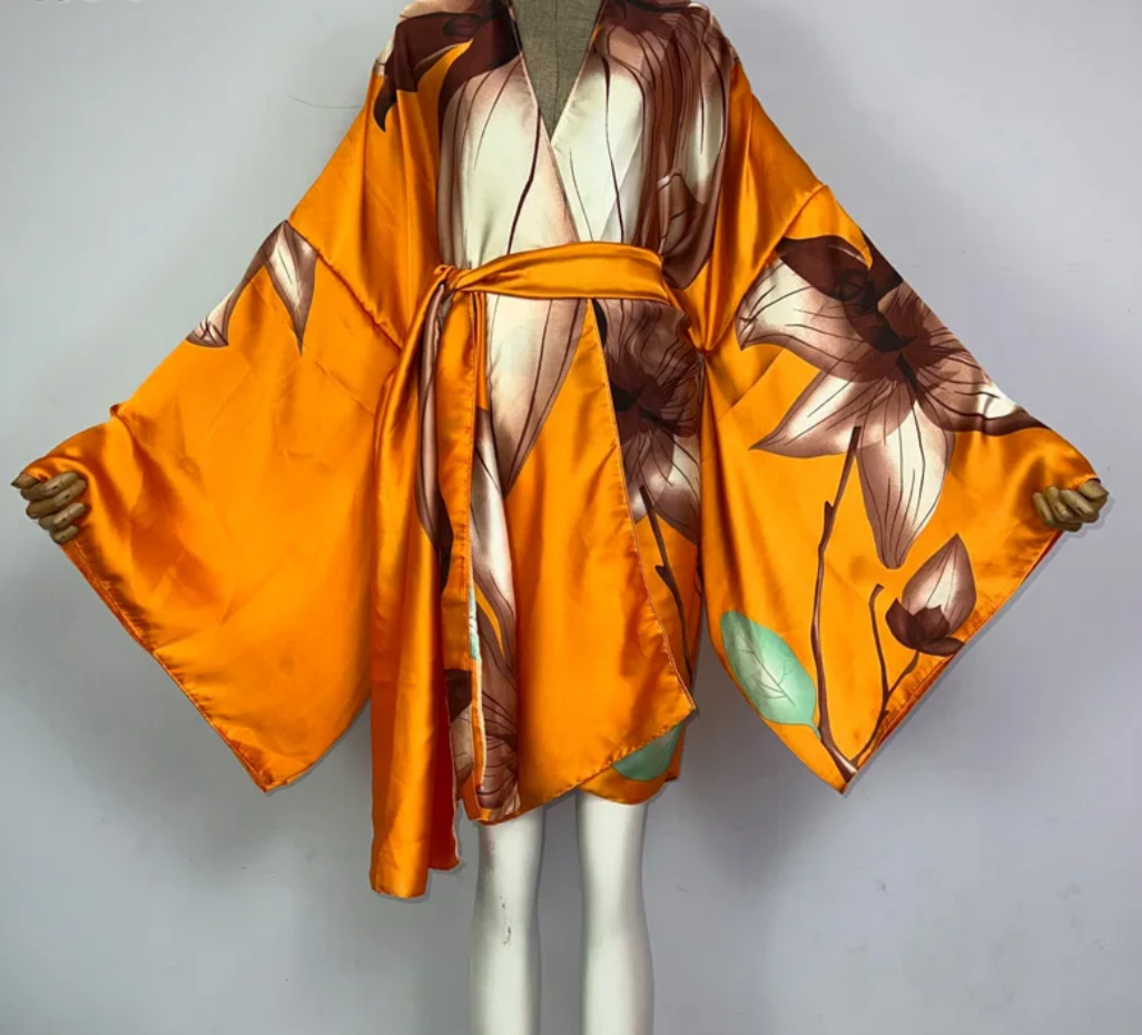 NEW PRINTS SHORT LENGTH KIMONO DRESSES