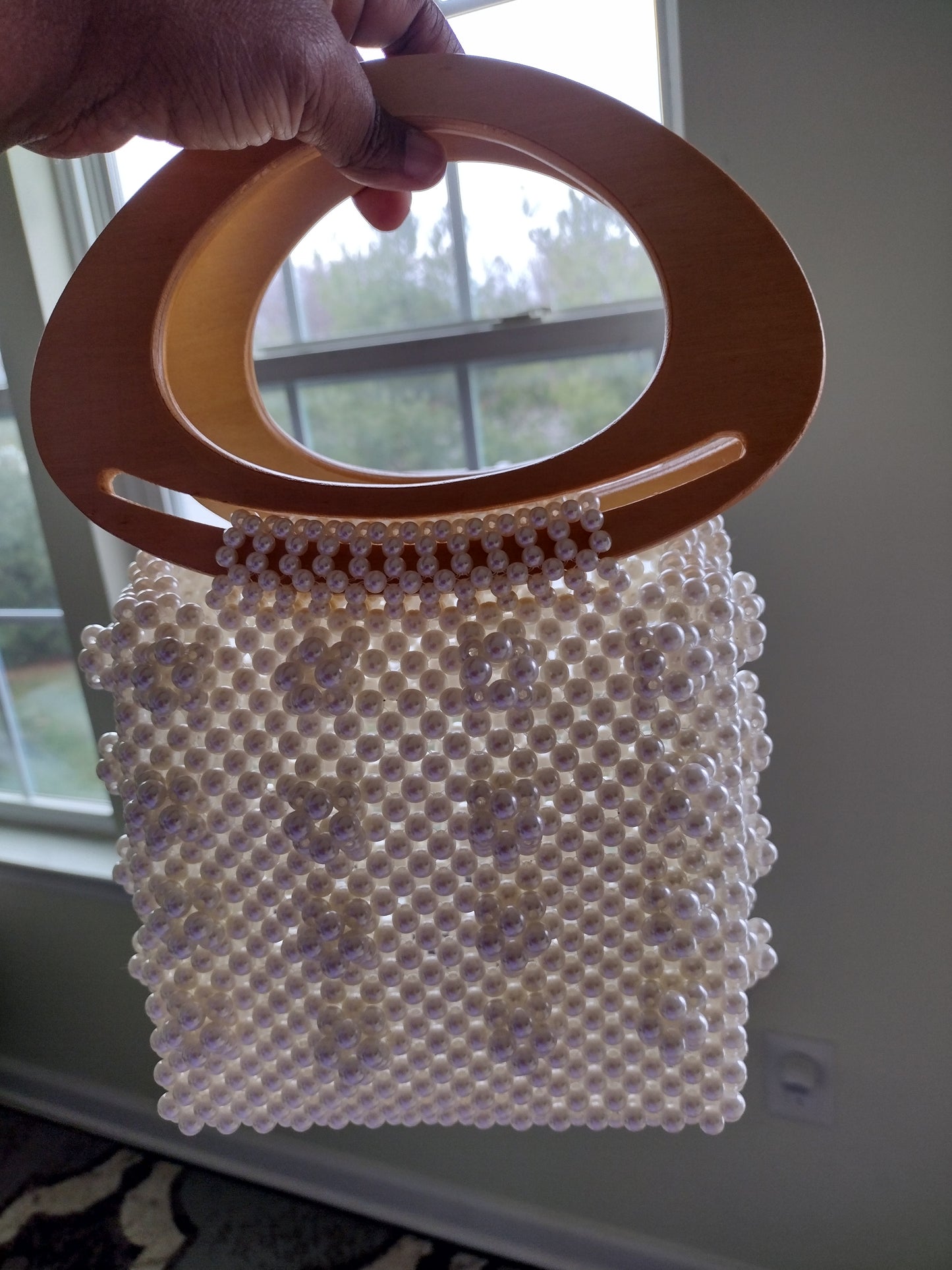 UNIQUE FAUX-PEARL CLUTCH WITH WOOD HANDLE