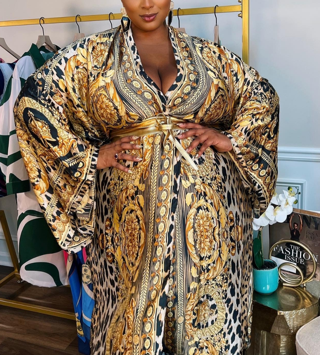 LUXURIOUS BLACK AND GOLD KIMONO DRESS